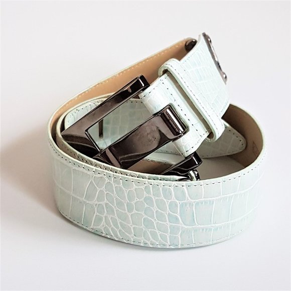 Carlisle Light Blue Crocodile Pattern Belt. - Picture 3 of 5
